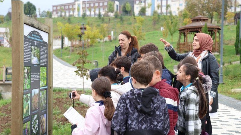 İLKOKUL ÖĞRENCİLERİNDEN  BOTANİK BAHÇEYE ZİYARET