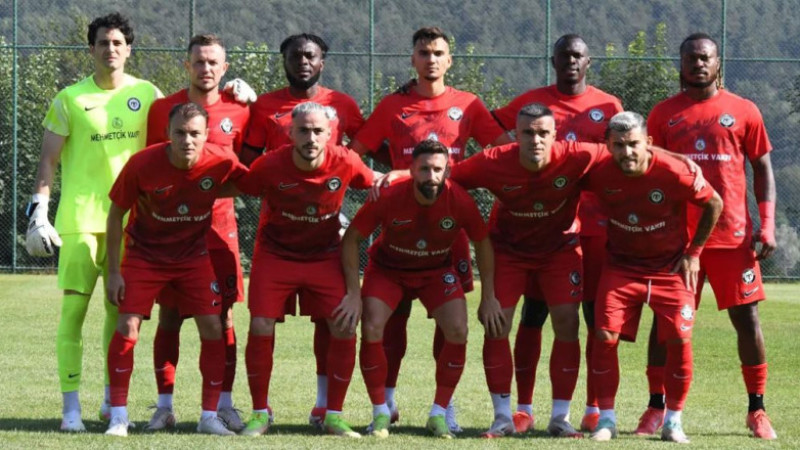 DÜZCE'DE KAMP YAPAN ARCA ÇORUM FK, SEZON HAZIRLIKLARINI SÜRDÜRDÜ