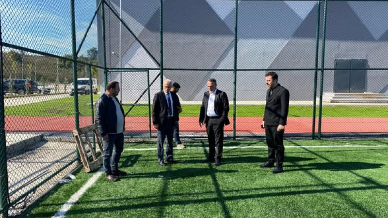 GÜMÜŞOVA'DA GENÇLİK MERKEZİ İNŞAATI İNCELENDİ 