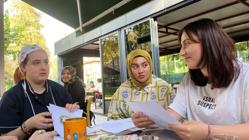 RAZİYE BEGÜM SULTAN YURDU ÖĞRENCİLERİNDEN ANLAMLI ZİYARET