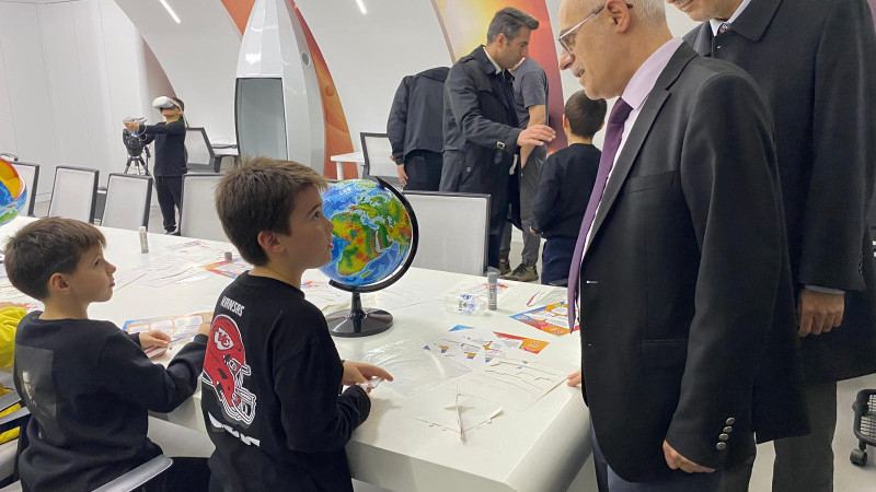 ARSLANTÜRK’TEN BİLİM MERKEZİ ZİYARETİ