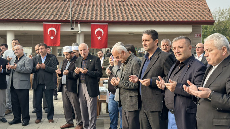 DÜZCE'DE GAZZE YARARINA KERMES DÜZENLENDİ