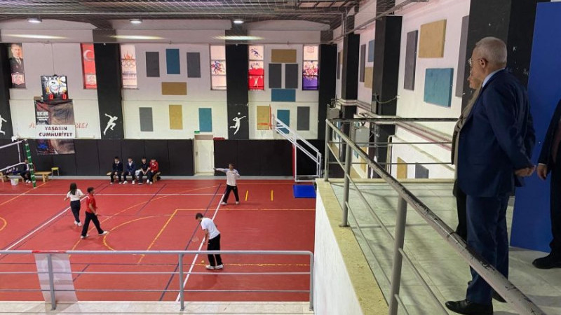 ARSLANTÜRK, SPOR LİSESİ ÖĞRENCİLERİYLE BİR ARAYA GELDİ 