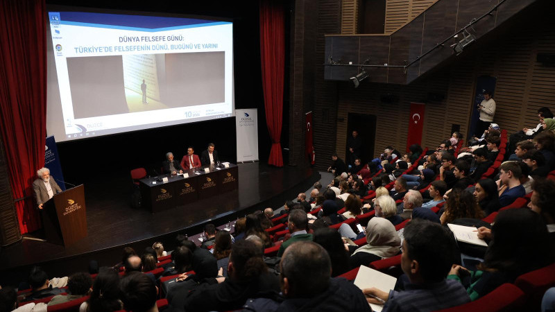 FELSEFENİN DÜNÜ, BUGÜNÜ VE YARINI KONUŞULDU