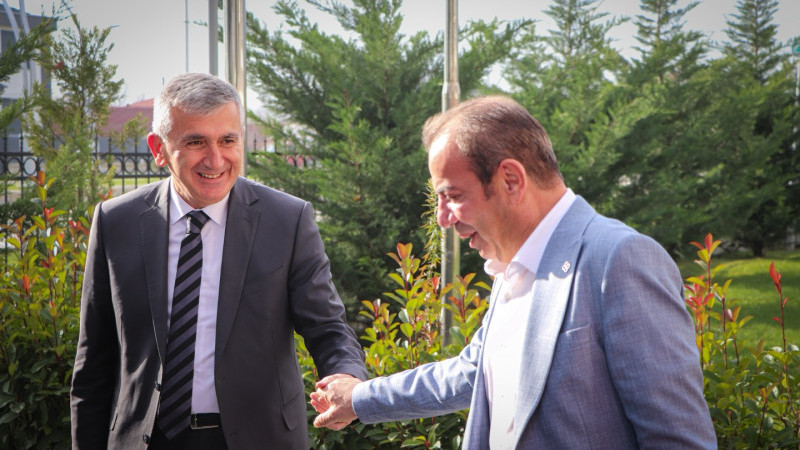 BAŞKAN ÖZCAN’DAN AKÇAKOCA BELEDİYESİ’NE TAM DESTEK SÖZÜ