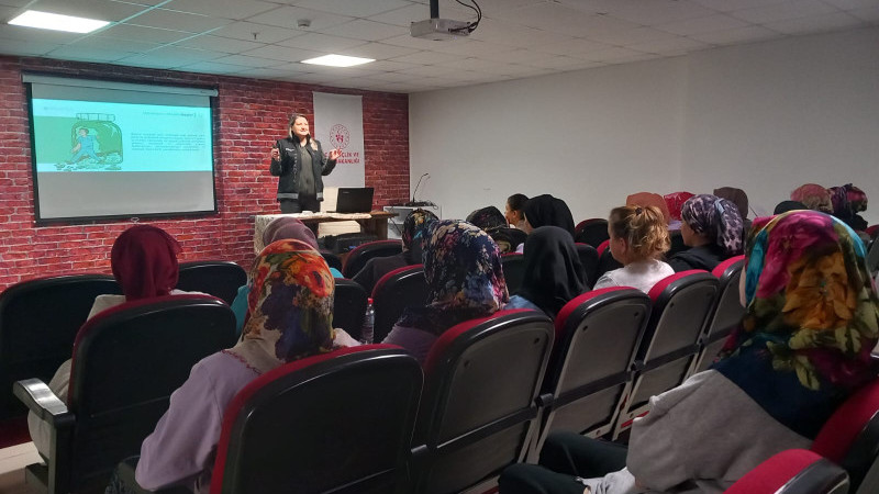 ÖĞRENCİ YURTLARINDA FARKINDALIK EĞİTİMLERİ