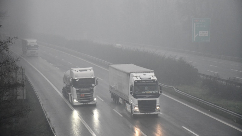 DÜZCE KESİMİNDE SİS ETKİLİ OLDU