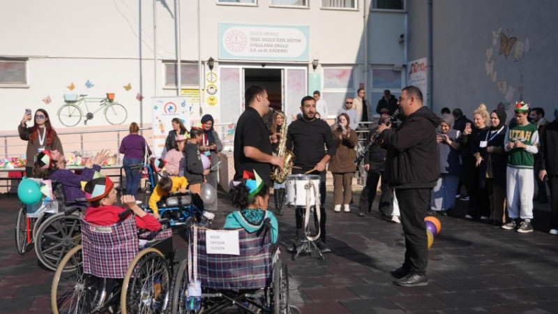 OKUL BAHÇESİ ŞENLENDİ