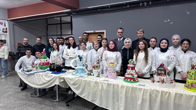 GASTRONOMİ ÖĞRENCİLERİ HÜNERLERİNİ SERGİLEDİ 