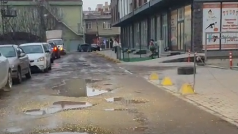 BOZUK YOL ŞİKAYETLERİNİN SONU GELMİYOR