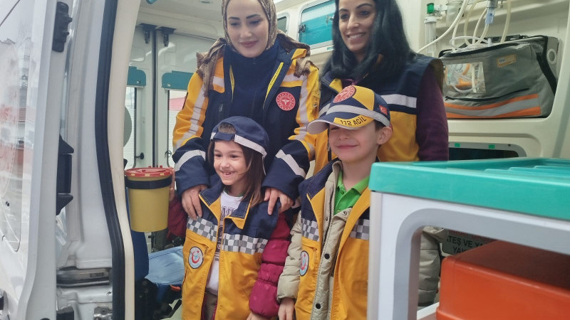 “SAĞLIKLI ÇOCUK, SAĞLIKLI GELECEK” ETKİNLİĞİ DÜZENLENDİ 