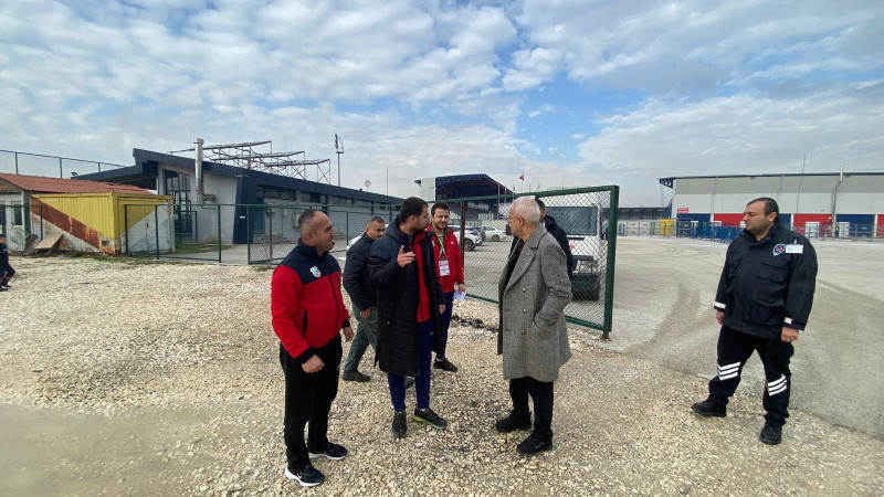 İL MÜDÜRÜ ARSLANTÜRK’TEN ŞIRALIK SPOR KOMPLEKSİ’NE İNCELEME