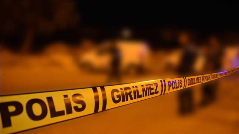 YAKINLARI TARAFINDAN İPLE ASILI HALDE BULUNDU