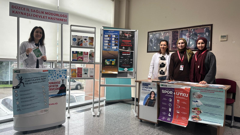 KAYNAŞLI’DA KANSER FARKINDALIK STANDI AÇILDI