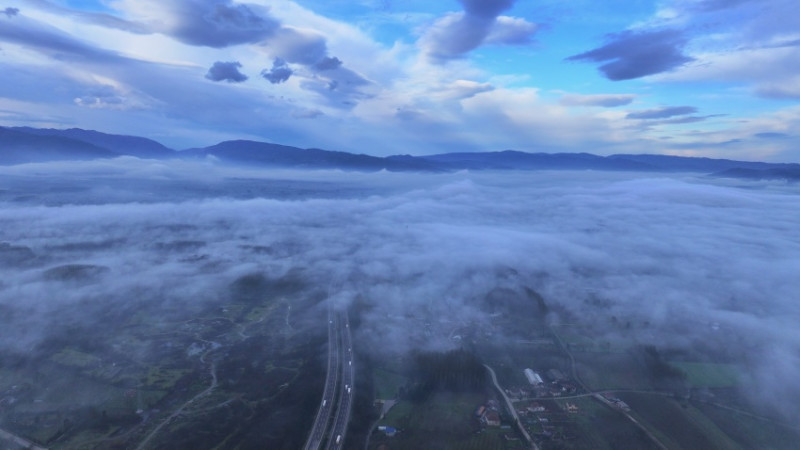 OTOYOLDA SİS ETKİLİ OLDU