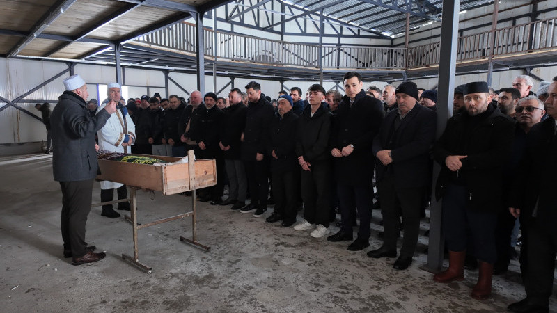 DÜZCELİ GENÇ ÖĞRETMEN SON YOLCULUĞUNA UĞURLANDI