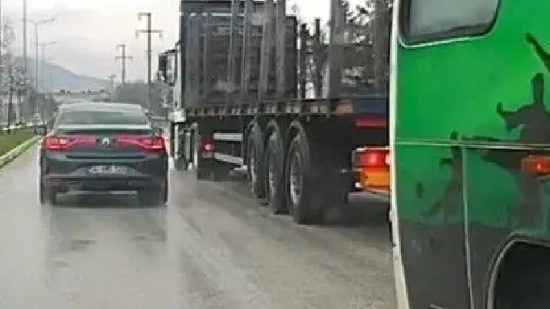 CUMAYERİ BELEDİYESPOR’LU FUTBOLCULAR FACİANIN EŞİĞİNDEN DÖNDÜ