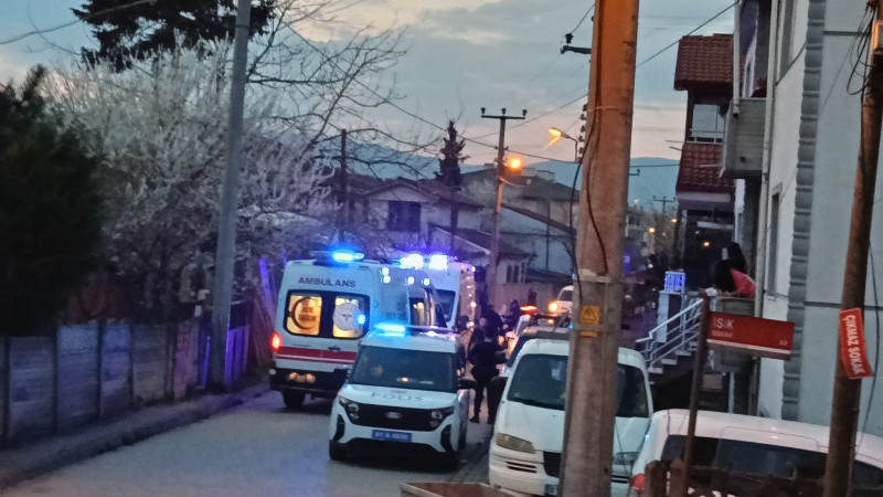 YAŞLI KADINA SALDIRAN BABA OĞULA MEYDAN DAYAĞI