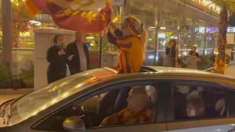 DÜZCE’DEKİ TARAFTARLAR GALATASARAY'IN GALİBİYETİNİ KUTLADI