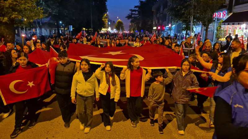 BİNLERCE DÜZCELİ BAYRAM COŞKUSUNU YAŞADI