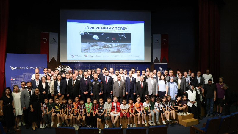 TÜRKİYE’NİN İLK AY GÖREVİ DÜZCE ÜNİVERSİTESİ’NDE KONUŞULDU