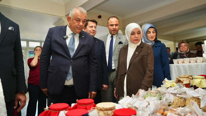 PROJE OKULU KÜTÜPHANESİ AÇILDI