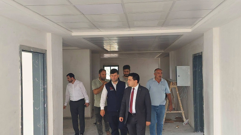 KAYMAKAM ALTINTAŞ OKUL İNŞAATINI YERİNDE İNCELEDİ