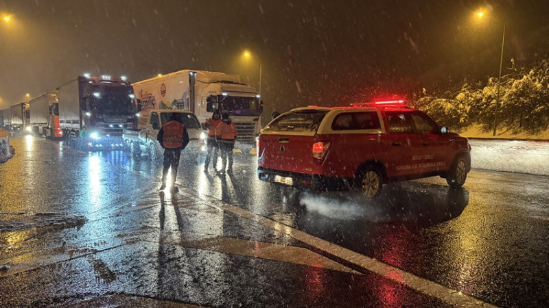 ‘KIŞ LASTİĞİ OLMADAN YOLA ÇIKMAYIN’