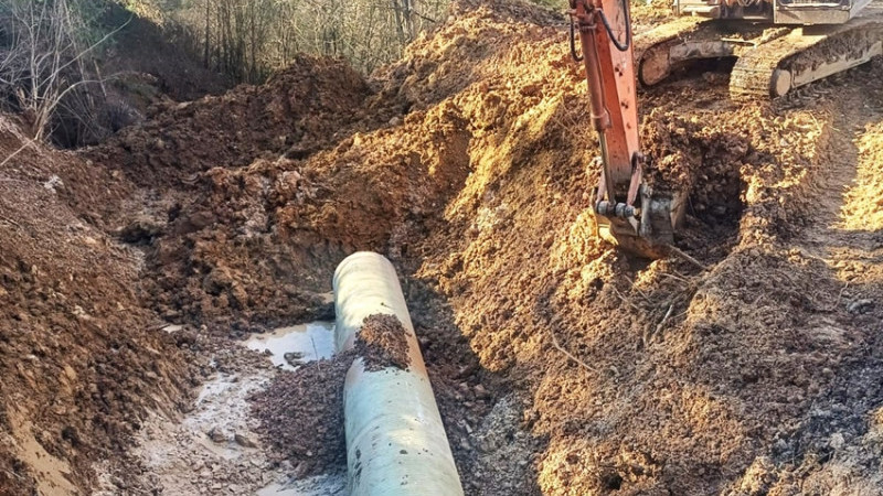 İL ÖZEL İDARESİ KÖYLERDE ALTYAPI ÇALIŞMALARINA DEVAM EDİYOR