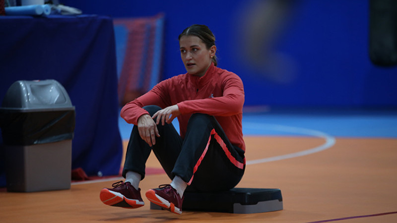 MİLLİ BOKSÖR ESRA'NIN HEDEFİ TÜM TURNUVALARDA ALTIN MADALYA