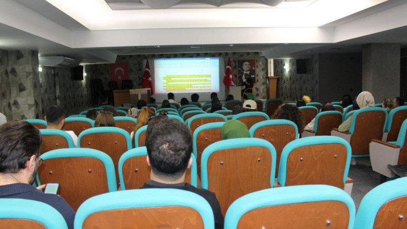 SAĞLIK ÇALIŞANLARINA BİLGİLENDİRME TOPLANTISI YAPILDI