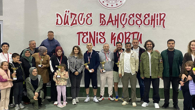 TENİS MÜSABAKALARI SONA ERDİ