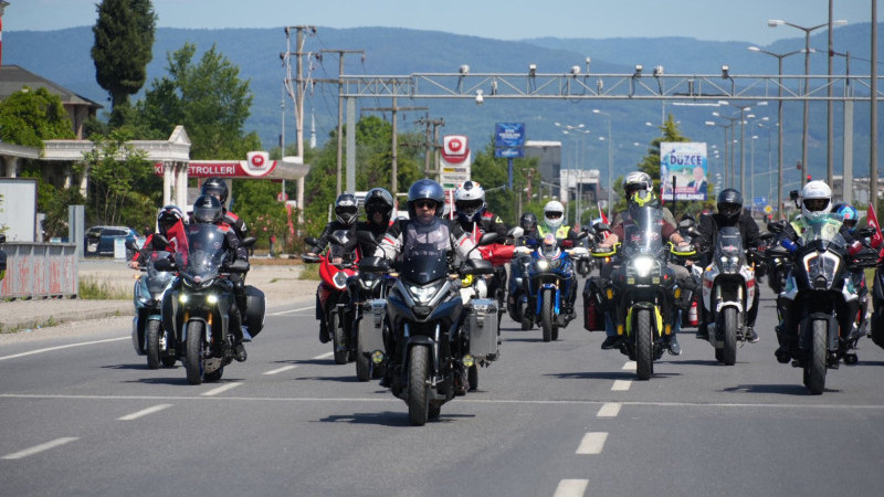 MOTOSİKLET TUTKUNLARI GENÇLİK HAFTASI’NDA BULUŞTU