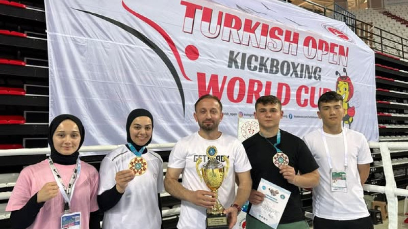 ULUSLARARASI KİCK BOKS DÜNYA KUPASI’NDA DÜZCELİ SPORCULARDAN 3 MADALYA