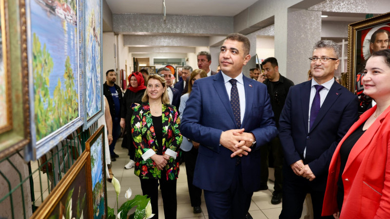 HALK EĞİTİM MERKEZİ’NDE SERGİ AÇILIŞI DÜZENLENDİ