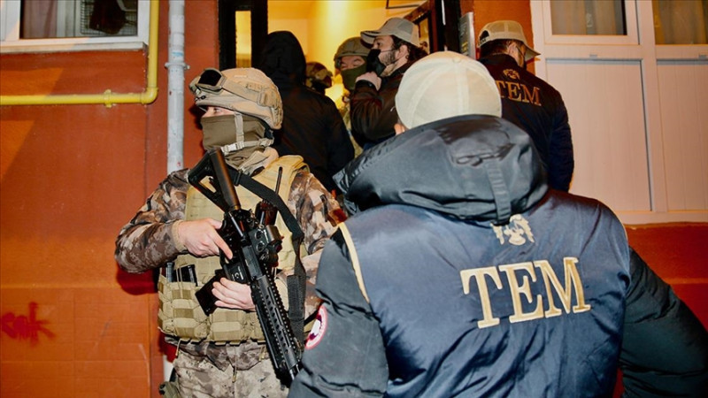 DÜZCE’DE TERÖR OPERASYONUNDA 4 GÖZALTI 