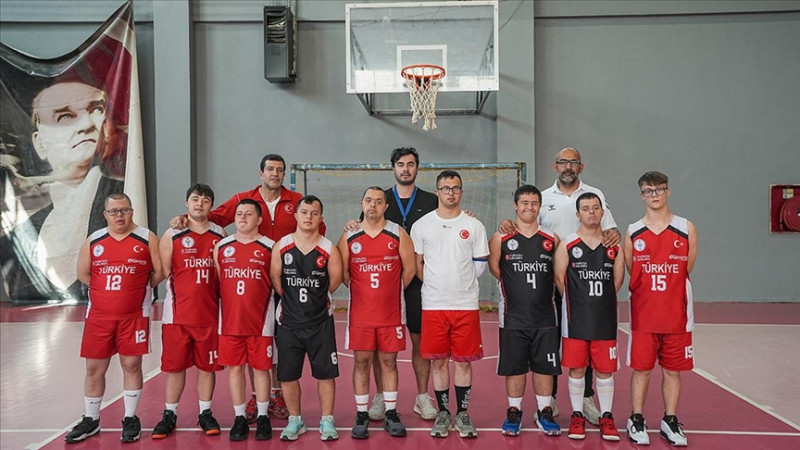 DOWN SENDROMLULAR BASKETBOL MİLLİ TAKIMI’NIN HEDEFİ ALTIN MADALYA