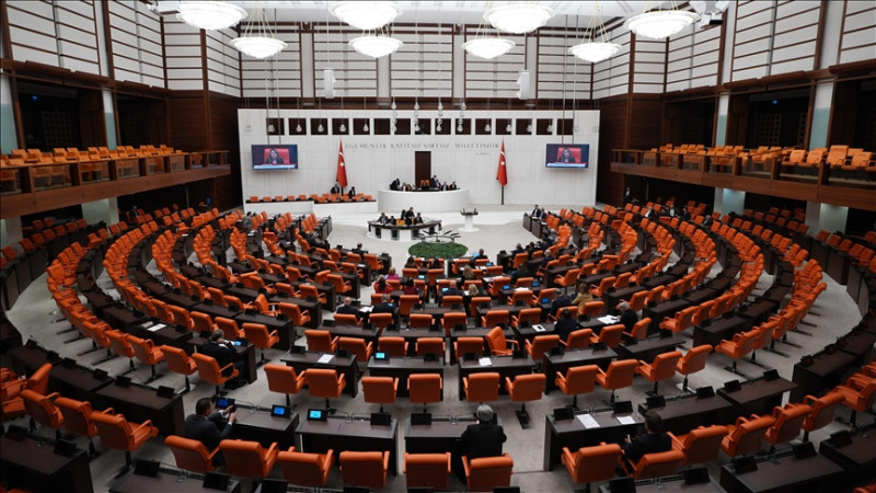 AK PARTİ'DEN YENİ YASA TEKLİFİ: NÜFUSU 5 BİN VE ÜZERİNDE OLAN YERLER BELEDİYE KURABİLECEK