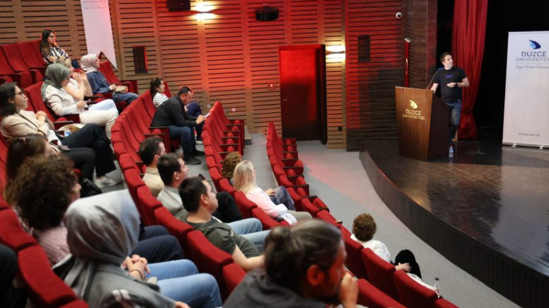 “YAPAY ZEKANIN AKADEMİDE KULLANIMI VE ETİK BOYUTU” SEMİNERİ DÜZENLENDİ
