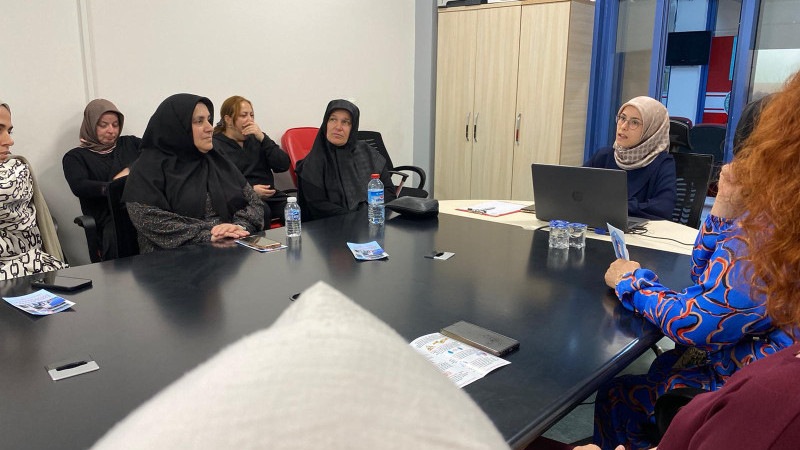 KADIN SAĞLIĞI VE SAĞLIKLI YAŞAM EĞİTİMİ VERİLDİ