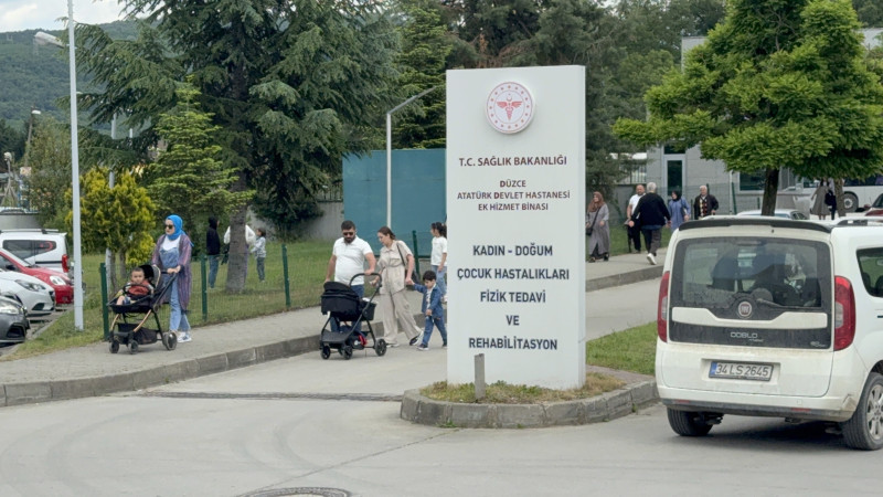 BEBEKLER DENİZE 6 AYI DOLUNCA GİREBİLİR 