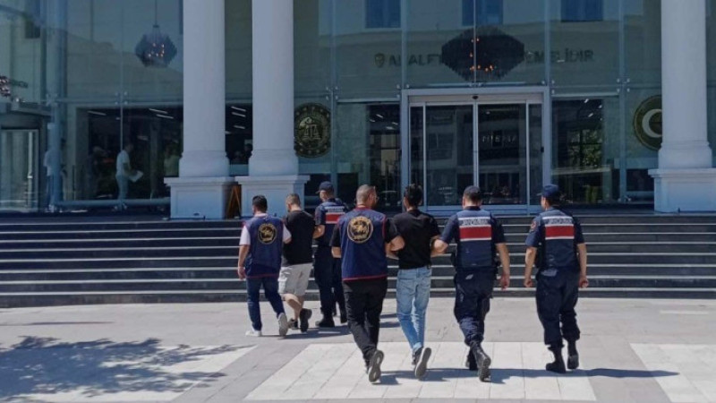 JANDARMA ARAMASI BULUNAN 2 ŞAHSI YAKALADI