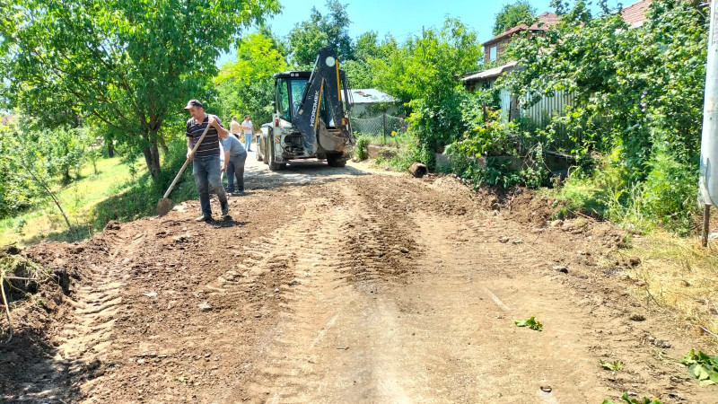 KÖYLERİN ALTYAPILARI GÜÇLENDİRİLİYOR