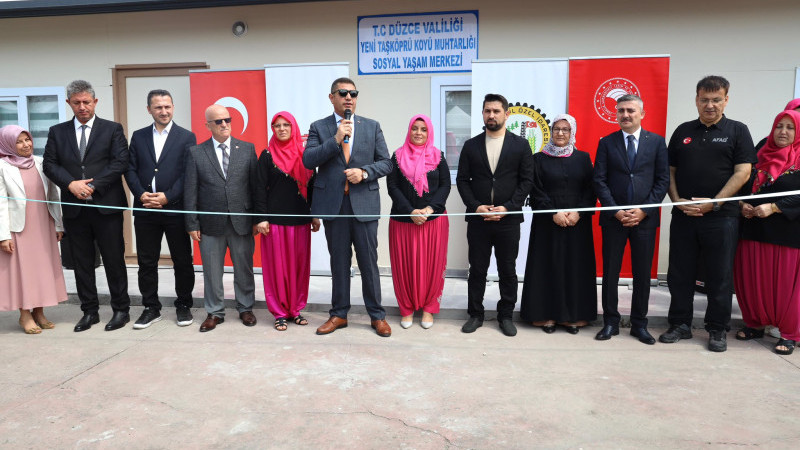 SOSYAL YAŞAM MERKEZİ VE BİÇKİ-DİKİŞ KURSU SERGİ AÇILIŞI YAPILDI