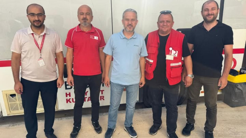 İL SAĞLIK MÜDÜRÜ YILMAZ, KIZILAY KAN MERKEZİ’Nİ ZİYARET ETTİ 