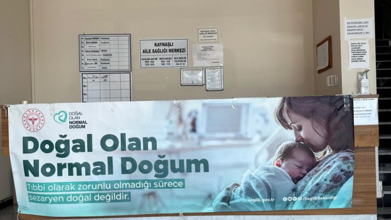 KAYNAŞLI’DA NORMAL DOĞUM FARKINDALIK STANDI AÇILDI
