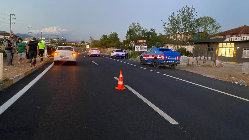 DÜZCE'DE OTOMOBİLİN ÇARPTIĞI YAYA ÖLDÜ