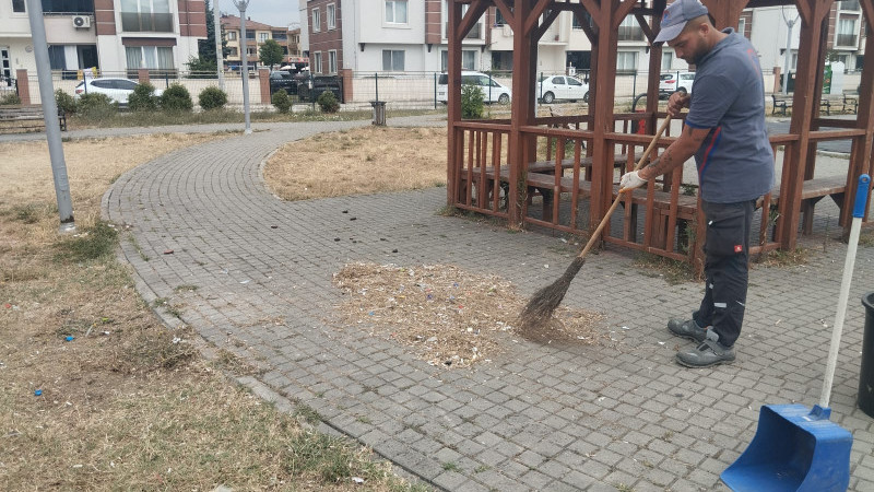BELEDİYE BİRİMLERİNDEN HAFTA SONU MESAİSİ