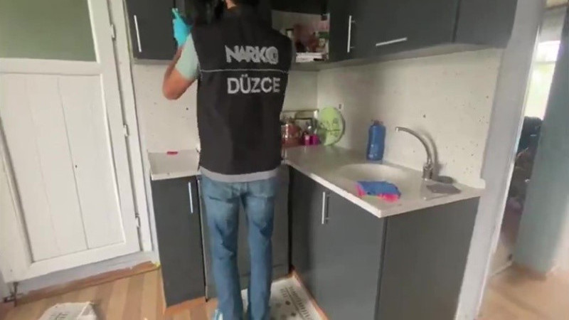 DÜZCE’DE POLİS VE JANDARMA EKİPLERİ SAHADA