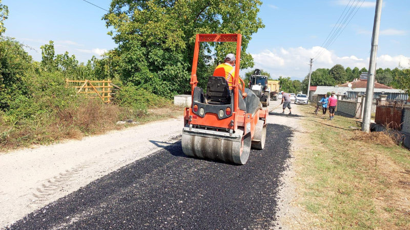 KÖY HALKI ALTYAPI HİZMETİNE KAVUŞUYOR